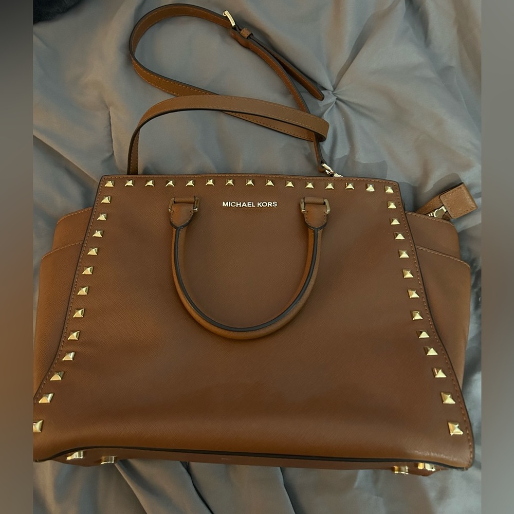 Michael Kors, brown leather with gold studs - Picture 1 of 3